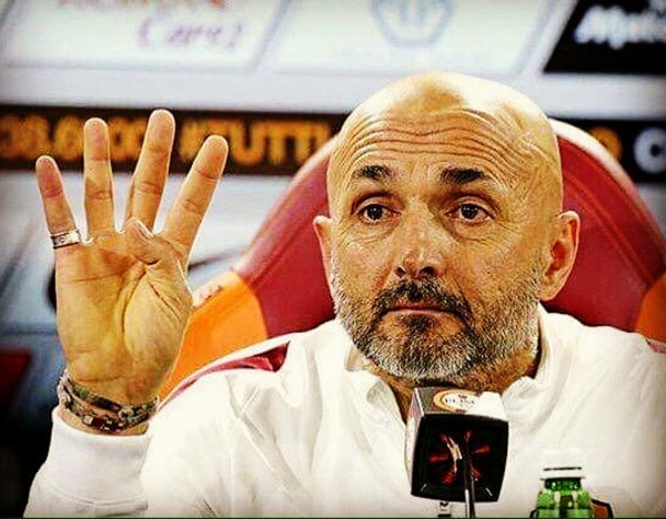 spalletti 4 con mano