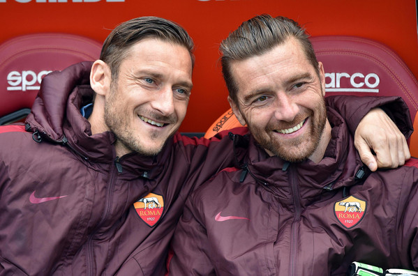 totti-de-sanctis-panchina