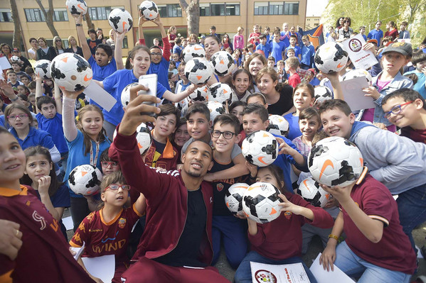 vainqueur a scuola di tifo