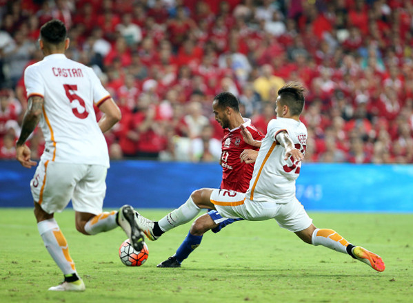 castan paredes azione al ahly roma