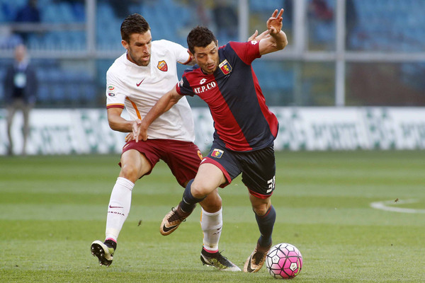 strootman-azione-genoa-roma