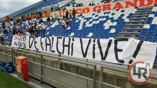 STRISCIONE DE FALCHI VIVE PRIMAVERA