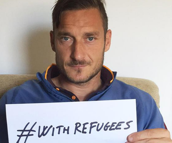 totti campagna Unhcr #WithRefugees