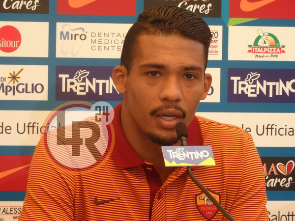 JUAN JESUS CONF LR24