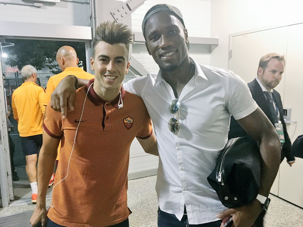 el shaarawy drogba foto insieme