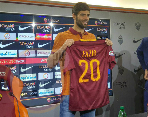 fazio posa maglia baldissoni