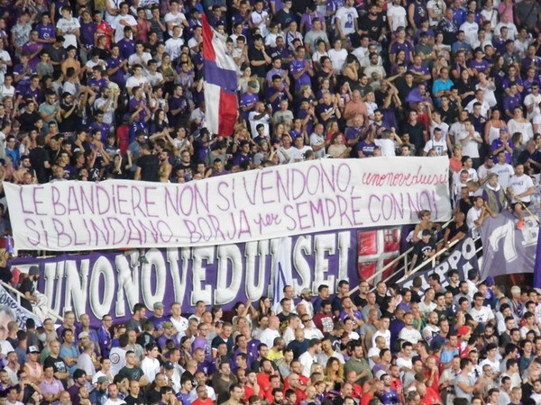 striscione per borja valero fiorentina