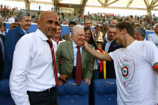 totti spalletti con sensi in tribuna