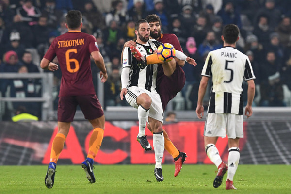 higuain fazio strootman pjanic juve roma