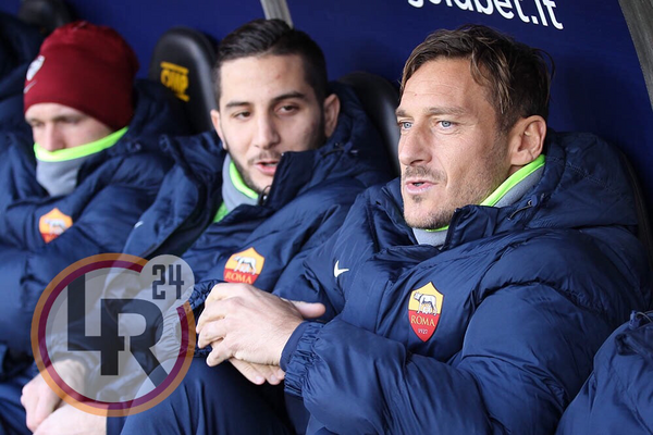 TOTti manolas