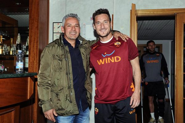 CALCIO: ROMA; A TRIGORIA INCONTRO TRA TOTTI E ROBERTO BAGGIO