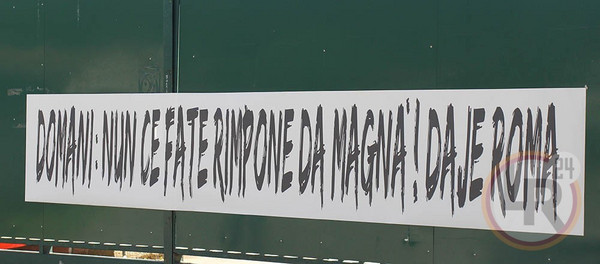 striscione rimpone magna