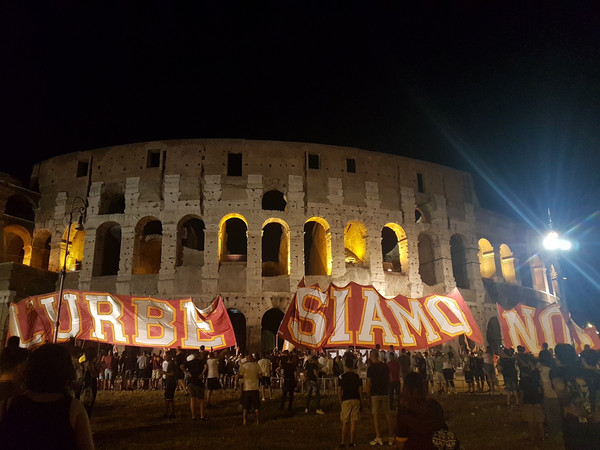 Urbe siamo noi colosseo tifosi