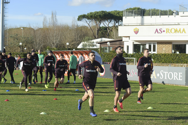 As Roma, allenamento mattutino a Trigoria