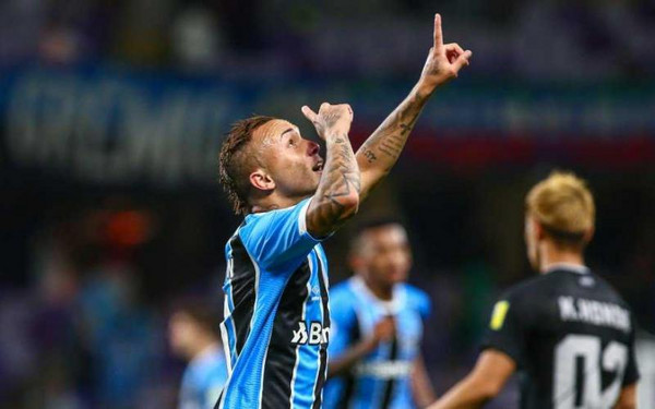 Everton-Soares-Twitter-Gremio-800x500