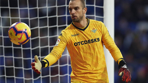 pau lopez betis