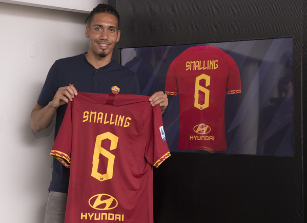 Serie A, Christopher Smalling è un nuovo giocatore dell'AS RomaSerie A, Christopher Smalling è un nuovo giocatore dell'AS Roma