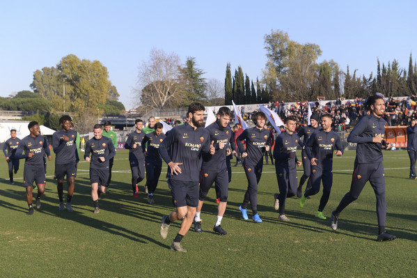 AS Roma, il primo allenamento del 2020 allo stadio Tre Fontane