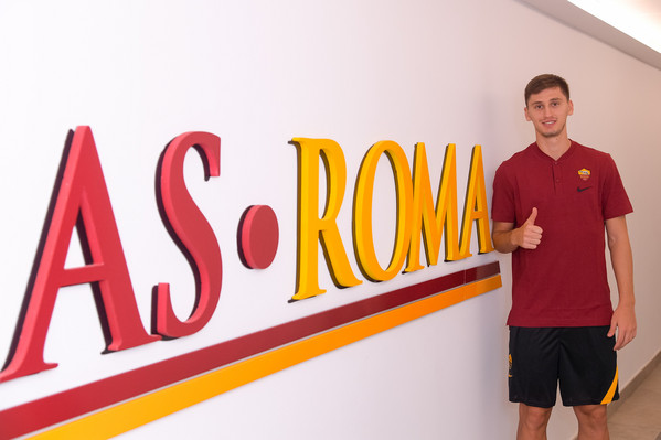 Ufficiale, Marash Kumbulla è un nuovo giocatore dell'AS RomaUfficiale, Marash Kumbulla è un nuovo giocatore dell'AS Roma