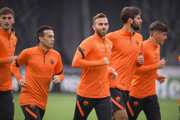 AS Roma, allenamento di rifiniura a Berna alla vigilia del match di Europa League