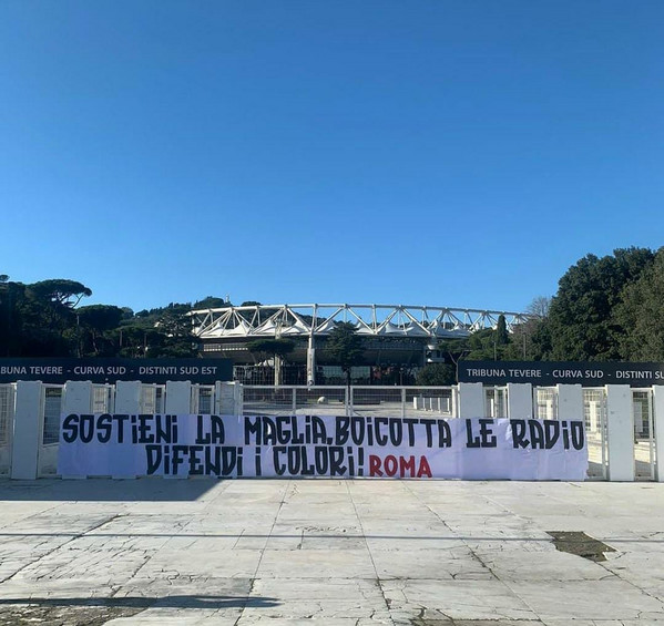 striscione Roma Parma