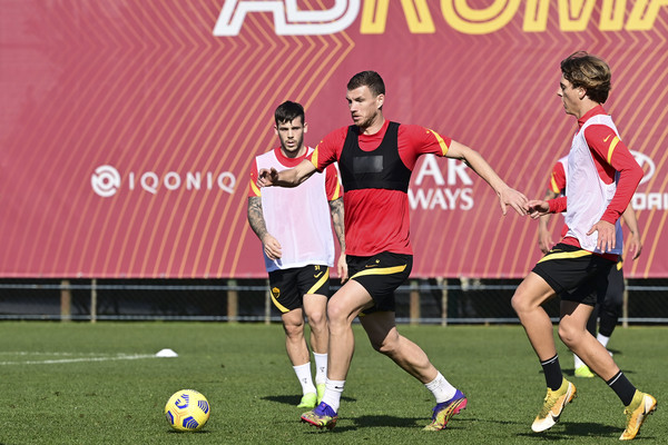 L'AS Roma in allenamento a TrigoriaL'AS Roma in allenamento a Trigoria