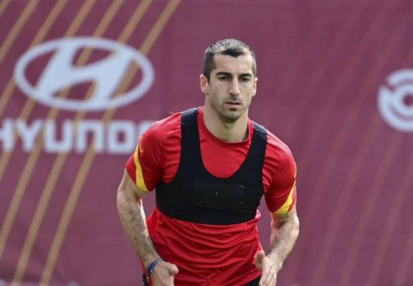 4 Mkhitaryan