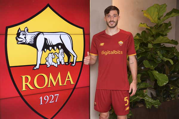 AS Roma Unveils New Signing Matias Vina