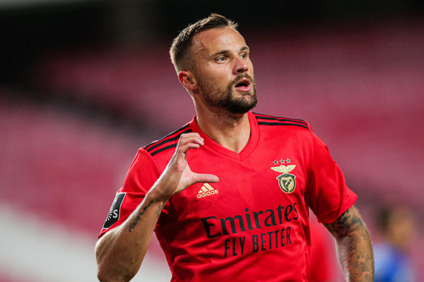 seferovic benfica