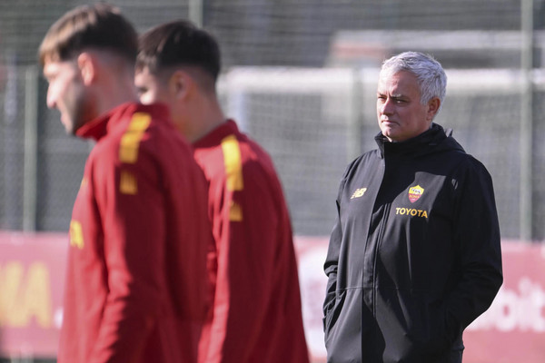 mourinho trigoria