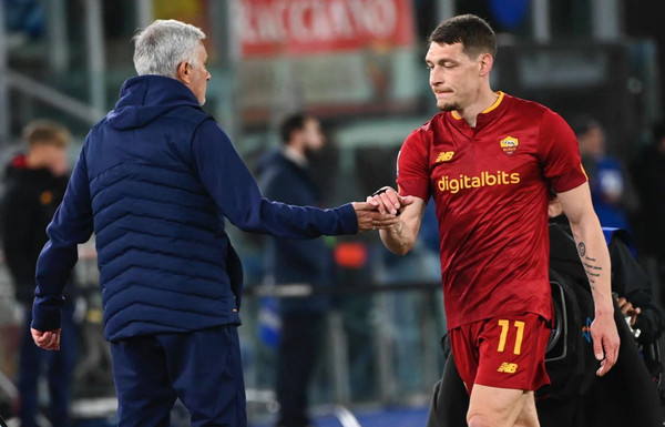 roma-udinese belotti mourinho