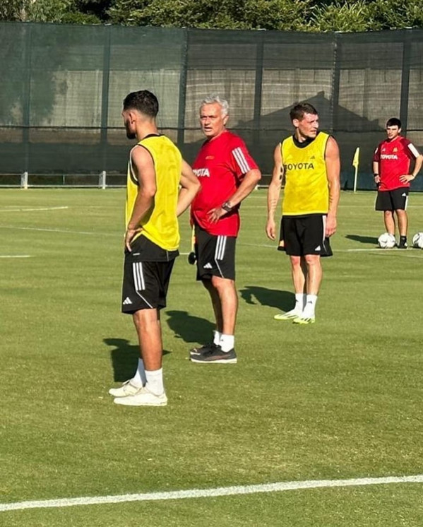 mourinho allenamento