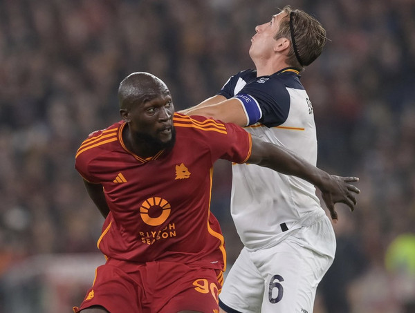 lukaku e baschirotto roma lecce