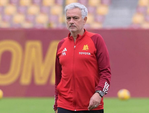 mourinho trigoria