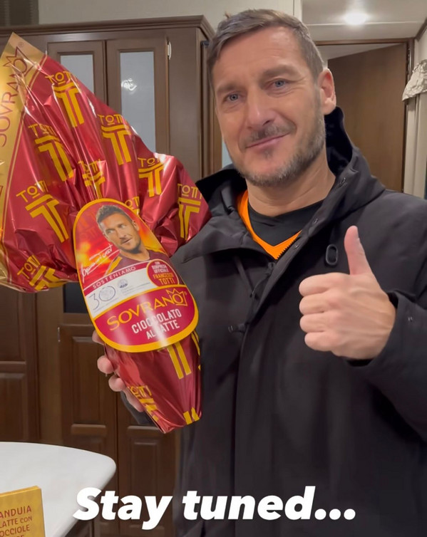 uovo di pasqua totti