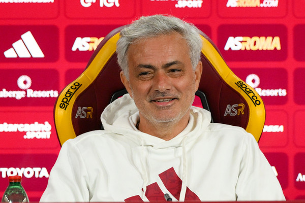 AS Roma Training & Press Conference