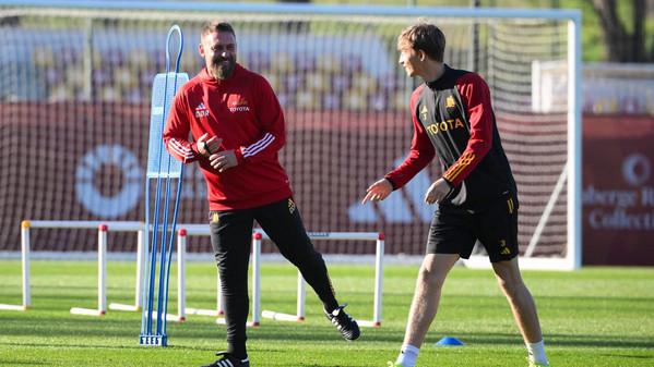 de rossi e huijsen trigoria