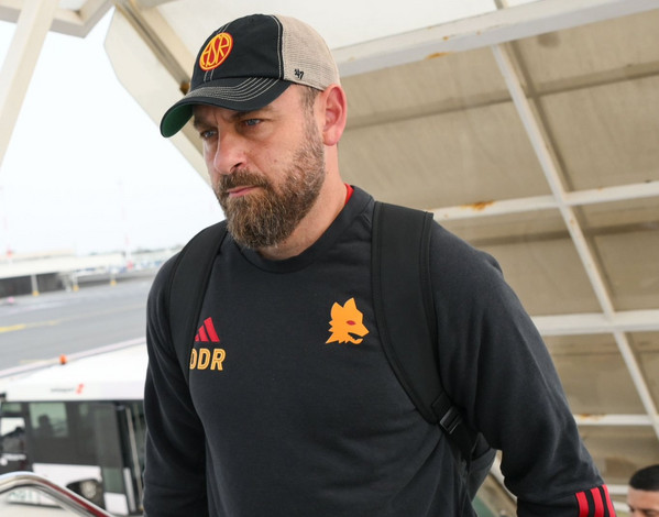 roma partenza lecce de rossi