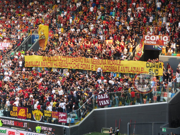 striscione curva sud udinese romna