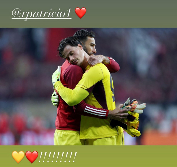 instagram abbraccio rui patricio svilar bayer leverkusen-roma