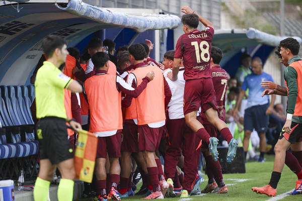 esultanza roma derby primavera