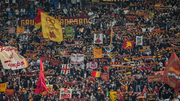 roma dinamo tifosi sciarpe