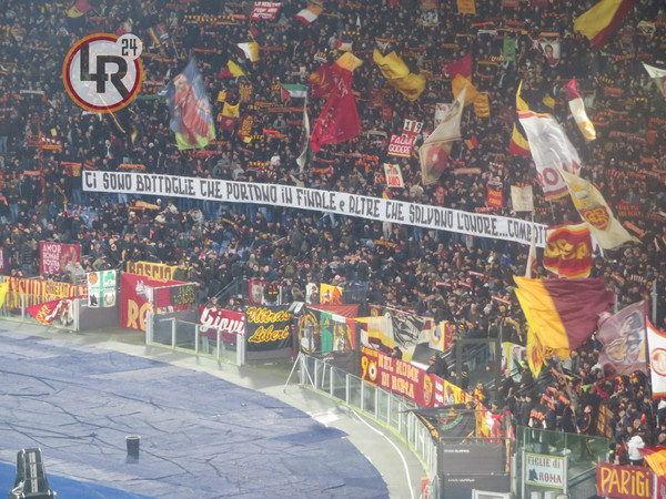 roma-lecce striscione curva sud