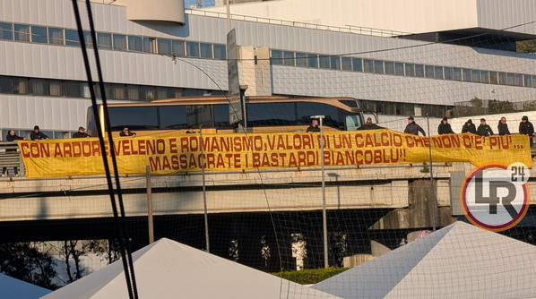 Striscione Tifosi Roma Lazio