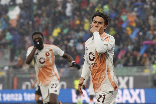 dybala e gourna douath dybala mask venezia roma