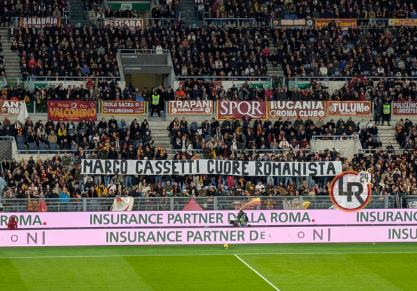 roma como striscione cassetti