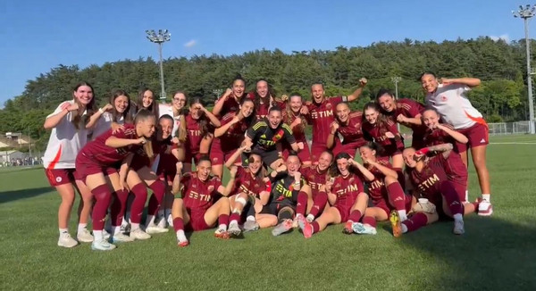 coppa italia femminile primavera roma-fiorentina esultanza squadra