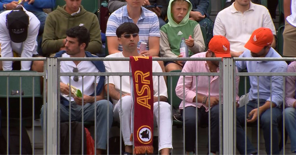 wimbledon sciarpa roma cobolli-mensik