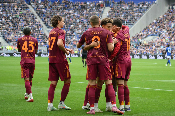 everton-roma esultanza squadra