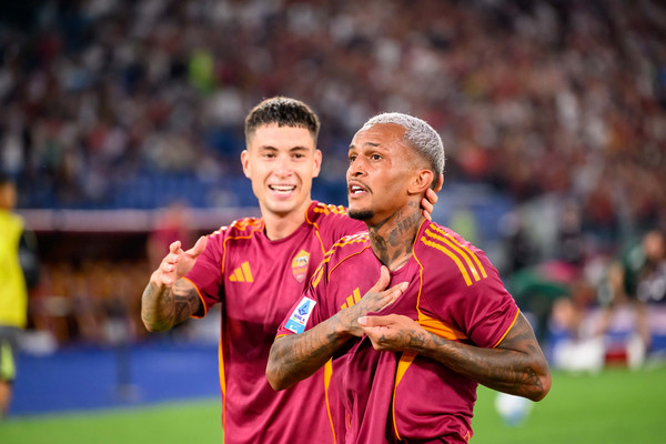 wesley esultanza roma bologna 2